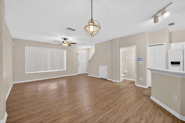 Photo - 11047 Black Swan Ct