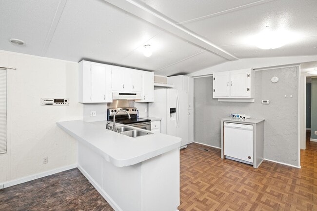 Photo - 25270 Pompano Dr