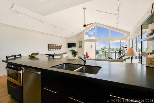 314 Inlet Way Unit 303
