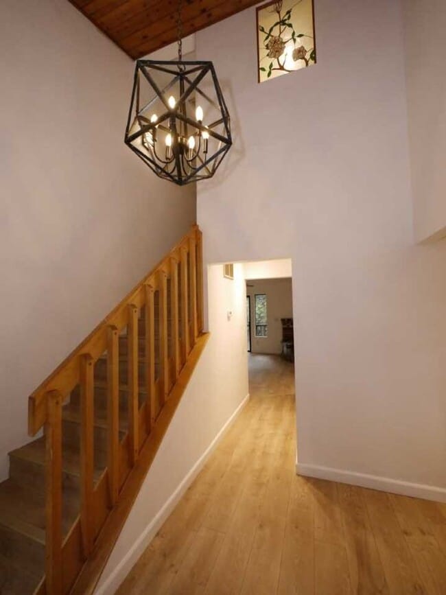 Photo - 18111 N Meadow Dr