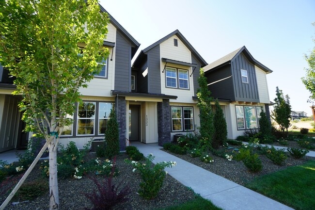 Photo - 1333 N Webb Wy