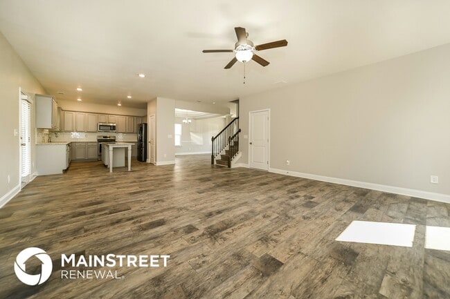 Photo - 453 Lake Ridge Ln