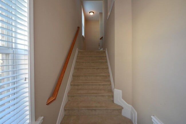Photo - 6135 Indian Wood Cir