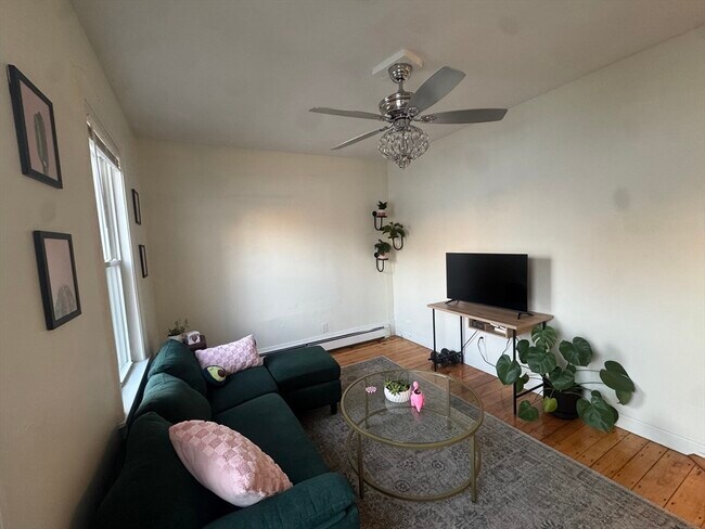 Photo - 202 Harvard St Unit 202