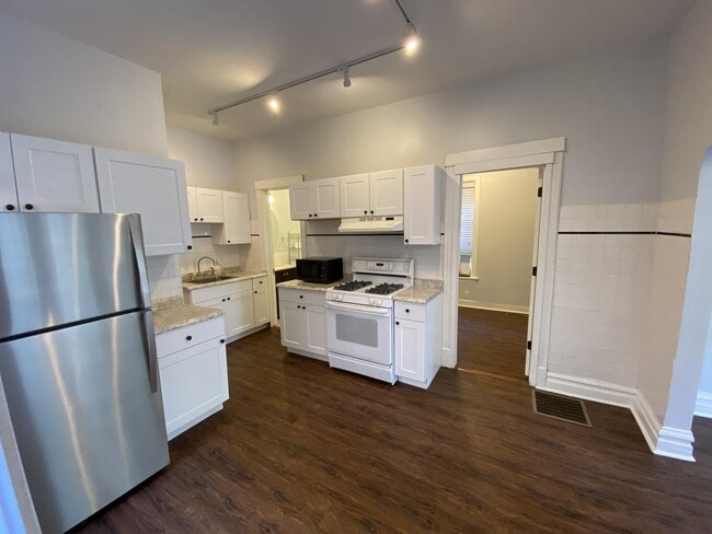 Photo - 1460 W Huron St Unidad 1F