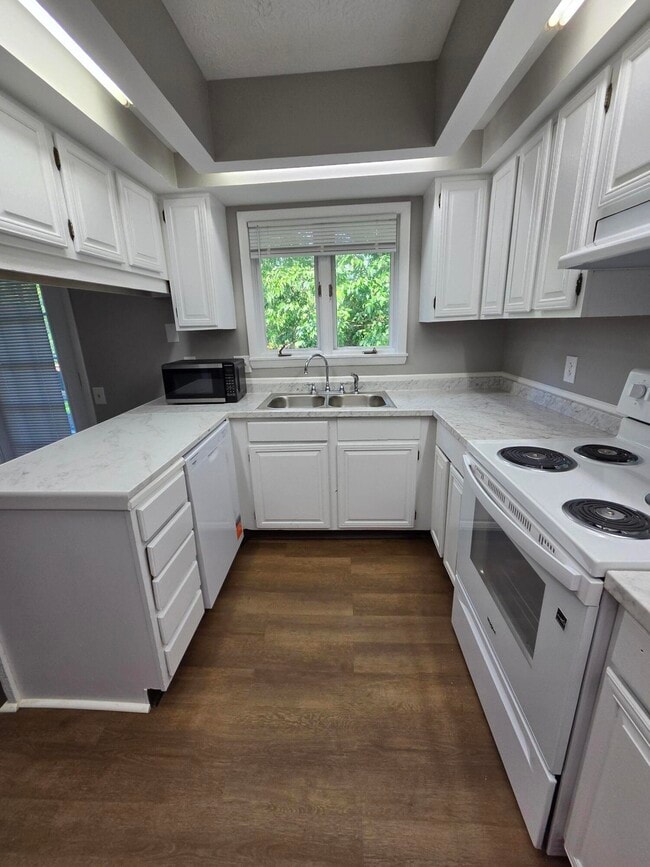 Photo - 3406 Alpine Ct