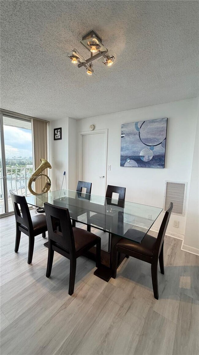 Photo - 7601 E Treasure Dr Unit 2115