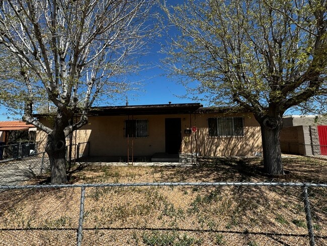 Photo - 315 San Andres Ave NW
