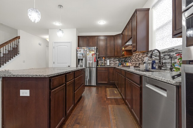 Photo - 61 Pacific Ave