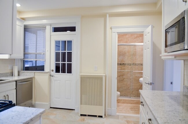 Photo - 98 Toxteth St Unit 2