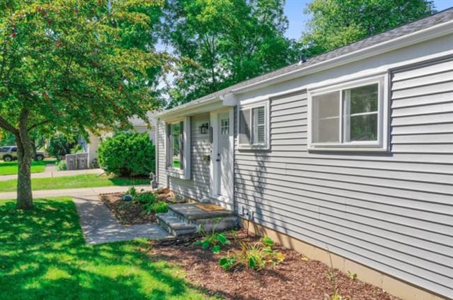 Photo - 1222 S Oneida St