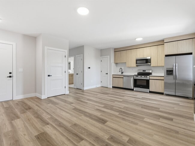 Photo - 304 61st St Unidad 2C