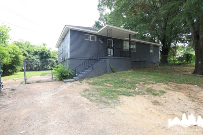 Photo - 158 Pickett Rd