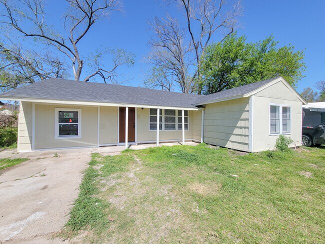 Photo - 5815 Southseas St