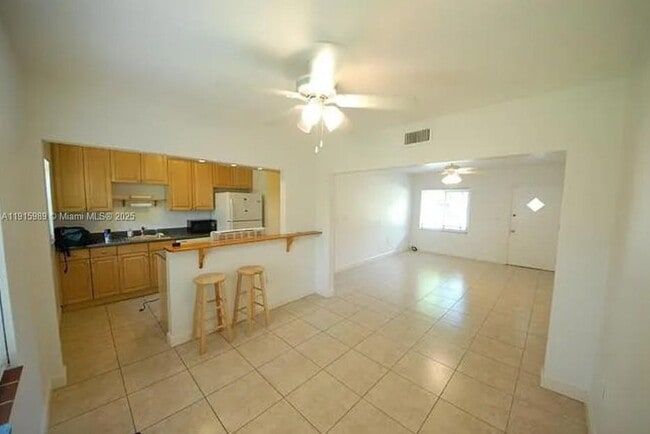 Photo - 6141 SW 47th St