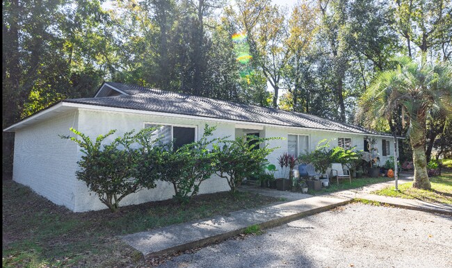 Kenwood Garden Apartments