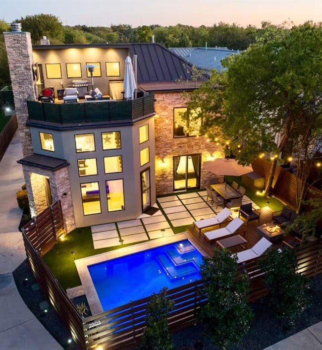 Building Photo - 2203 Thornton Rd Unit A