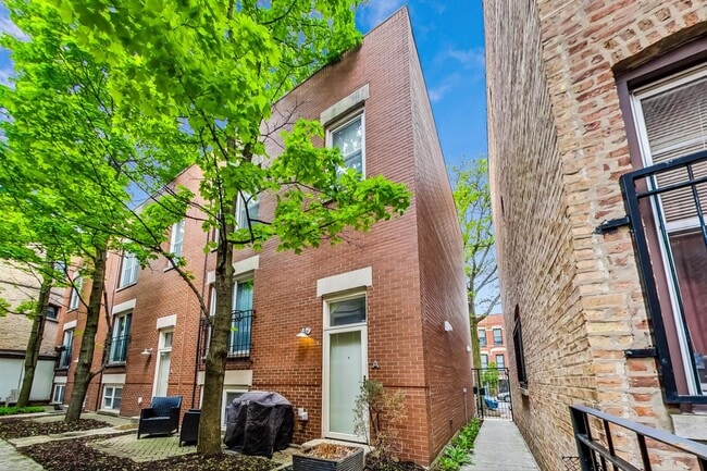 Photo - 1449 W Lexington St Unit A