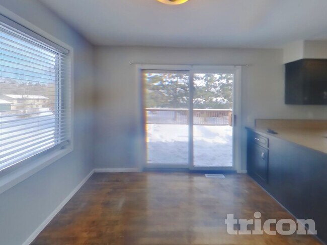 Photo - 14307 89th St NE