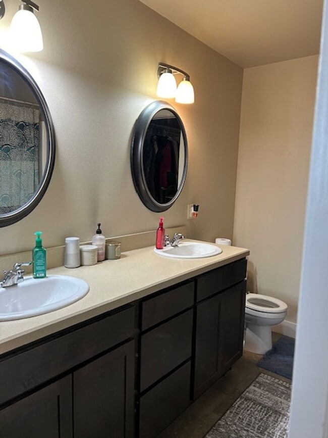 Photo - Beautifully Updated Town Home in the Heights with large, fenced yard