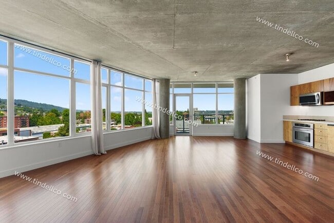 Building Photo - The Civic | 11th Floor 2BD/2BA with Stunning Portland Views, Free Parking and Free Utilities! Unit 1102