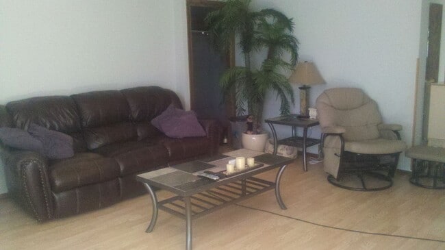 Photo - 808 Coleman St