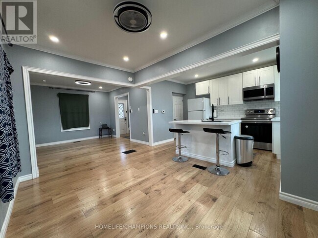 Photo - 238 Dearborn Ave