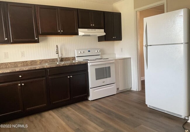 Photo - Cute 2 bedroom duplex that is centrally located. Just minutes to area bases, shopping and restaur...