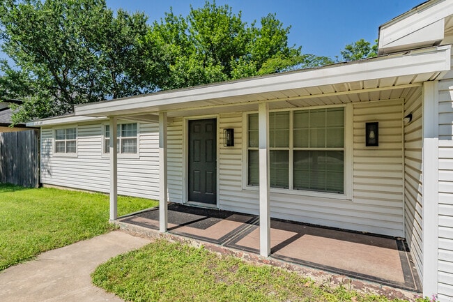 Photo - 6700 Curtis Rd