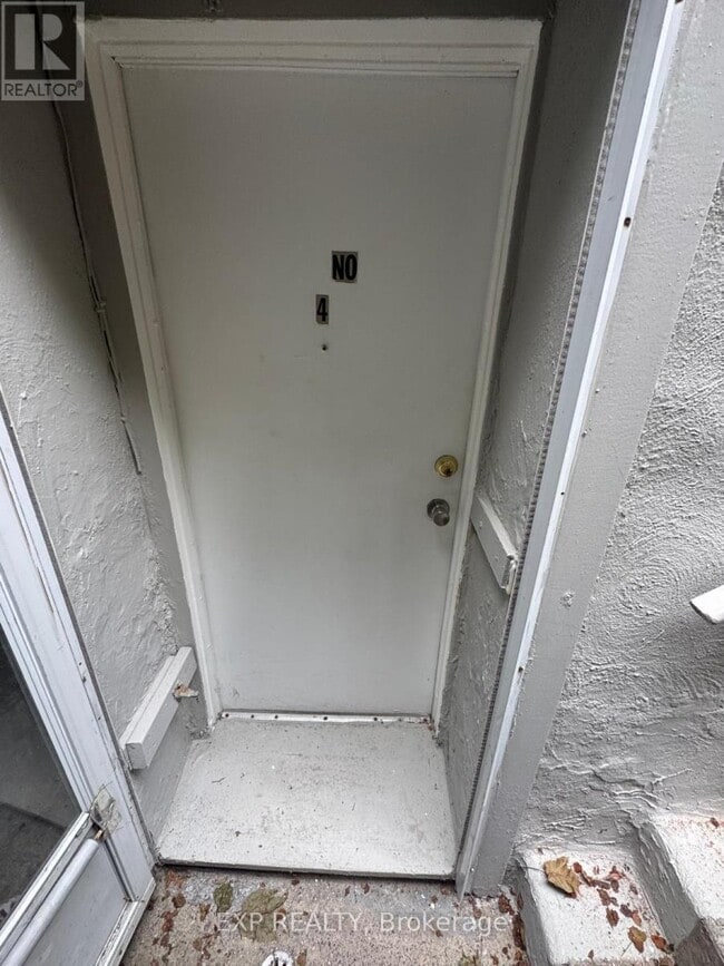 Photo - 227 Evelyn Ave Unité 4