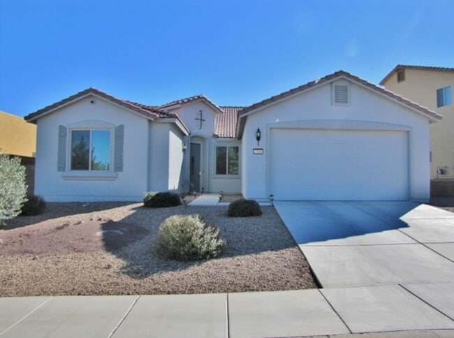 Photo - 4BR/2BA/2CG 2102 sq.ft. rental in Cimmaron Estates in Sierra Vista, AZ