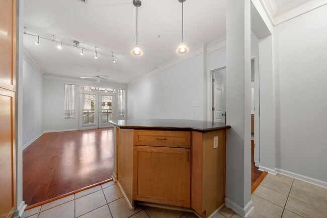 Photo - 400 17th St NW