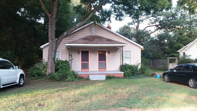 Building Photo - 427 Lebanon Rd Rental