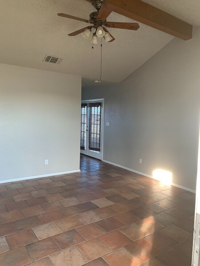 3 Bedroom/1.5 bath Home in Sanger Rental House Rental in Sanger, TX