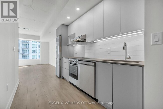 Photo - 199 Rideau St Unit 2306