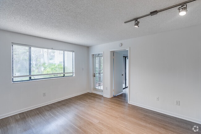 The Capri | 1 Bed, 1 Bath 625 Square Feet