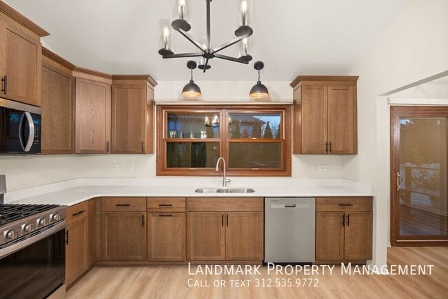 Photo - 409 Sara Ave