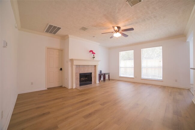 Photo - 10035 Magnolia Way