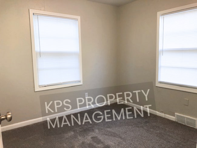 Photo - 1151 Richmond S