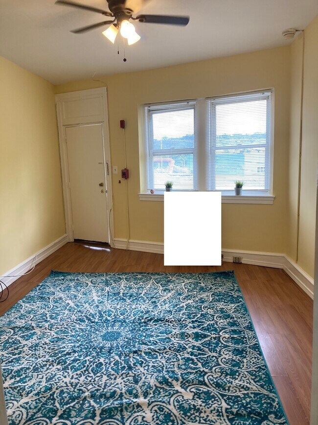 Main Room - 44 Victory Ave