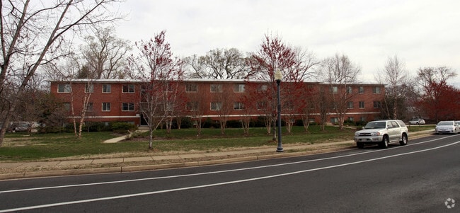 Columbia Pike Apartments