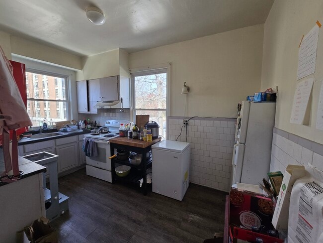 Photo - 45 Auburn St Unit 2