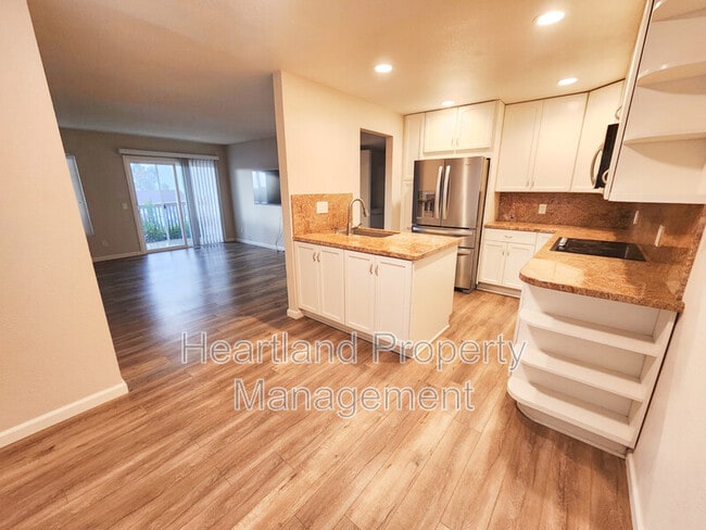 Photo - 906 S Rancho Santa Fe Rd Unidad #D