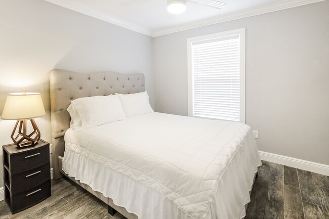 Photo - 763 12th St N