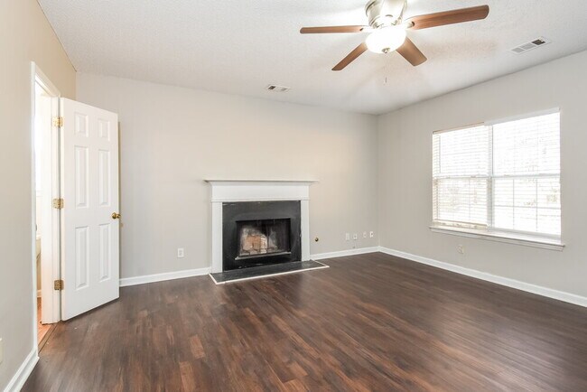 3352 N Winds Trail