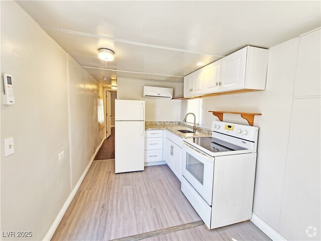Building Photo - 2220 W Bell Vista Ave Rental