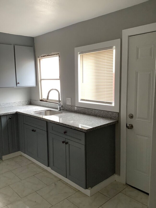 Photo - Completely Renovated 3 Bedroom Downstairs Unit! $2,995 Unit 3943 Florida Ave.