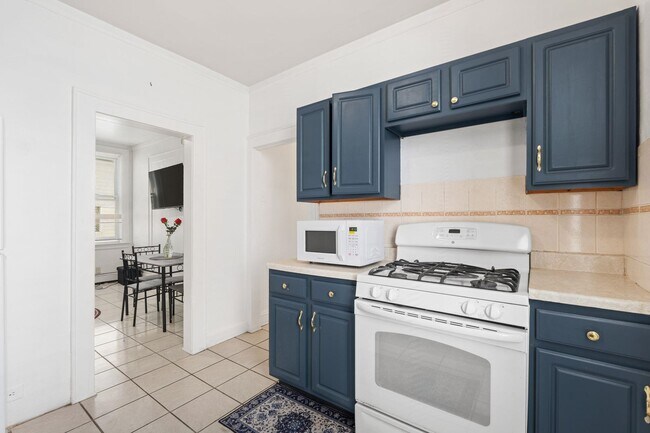 8511 Smith Ave Unit 1
