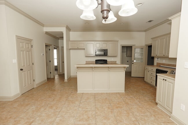 Photo - 9052 Winding Lake Ave