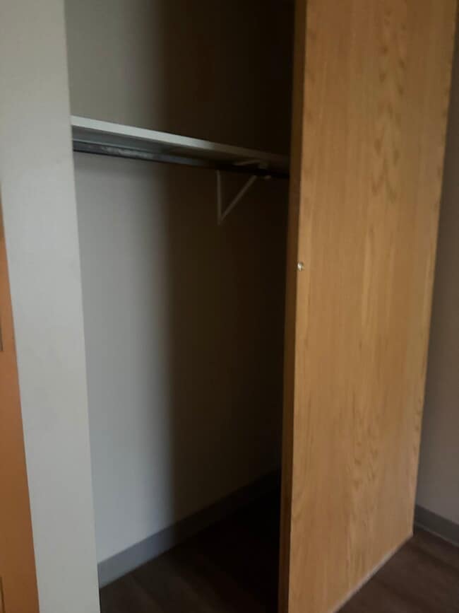 Photo - Lincolnshire Apartments